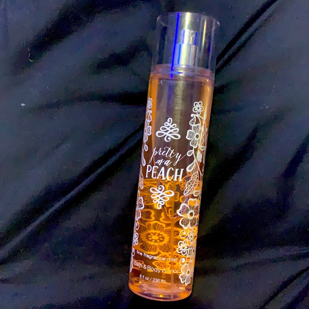 Bath and Body Works Pretty as a Peach fragrance